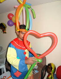 Balloon twister on rent for birthday wedding events