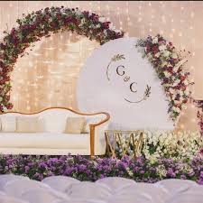 ROUND STAGE WITH FLORAL DECOR